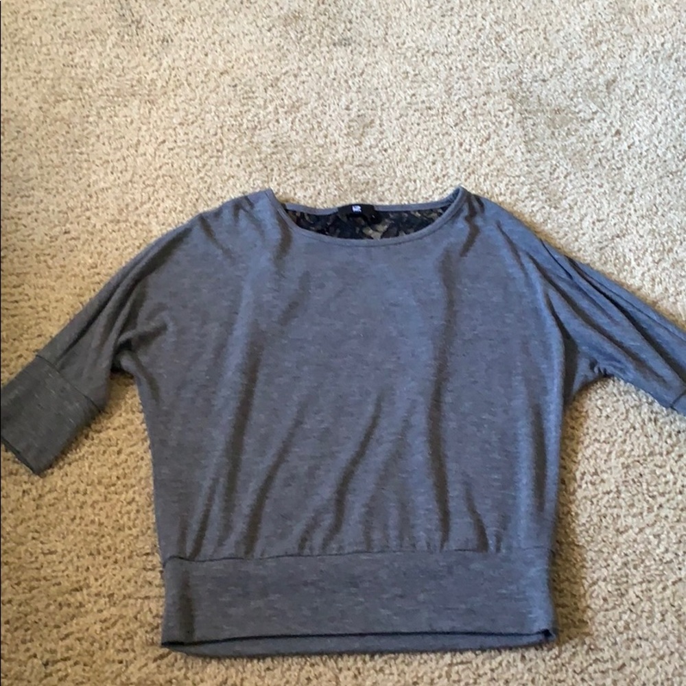 Grey shirt with lace in back